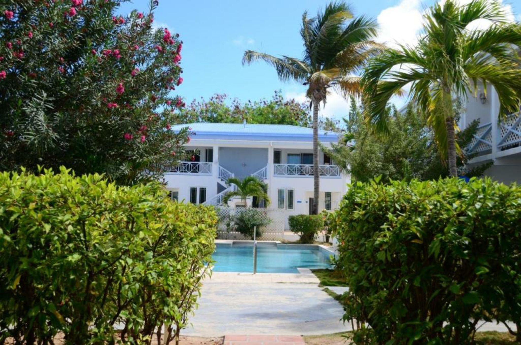 Shoal Bay Villas