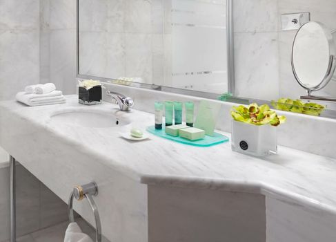 NJV Athens Plaza