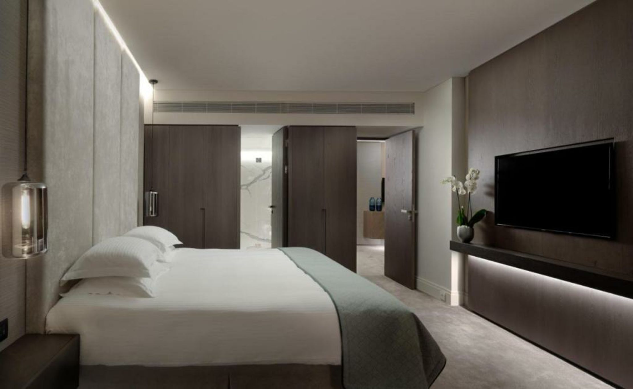 NJV Athens Plaza