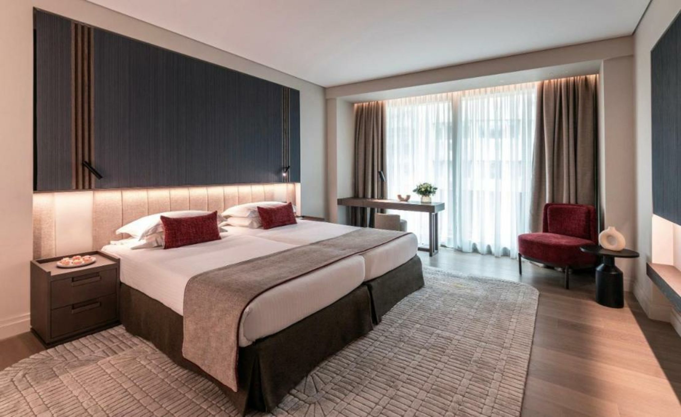 NJV Athens Plaza