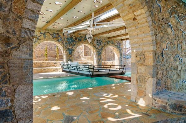 Agalia Luxury Suites