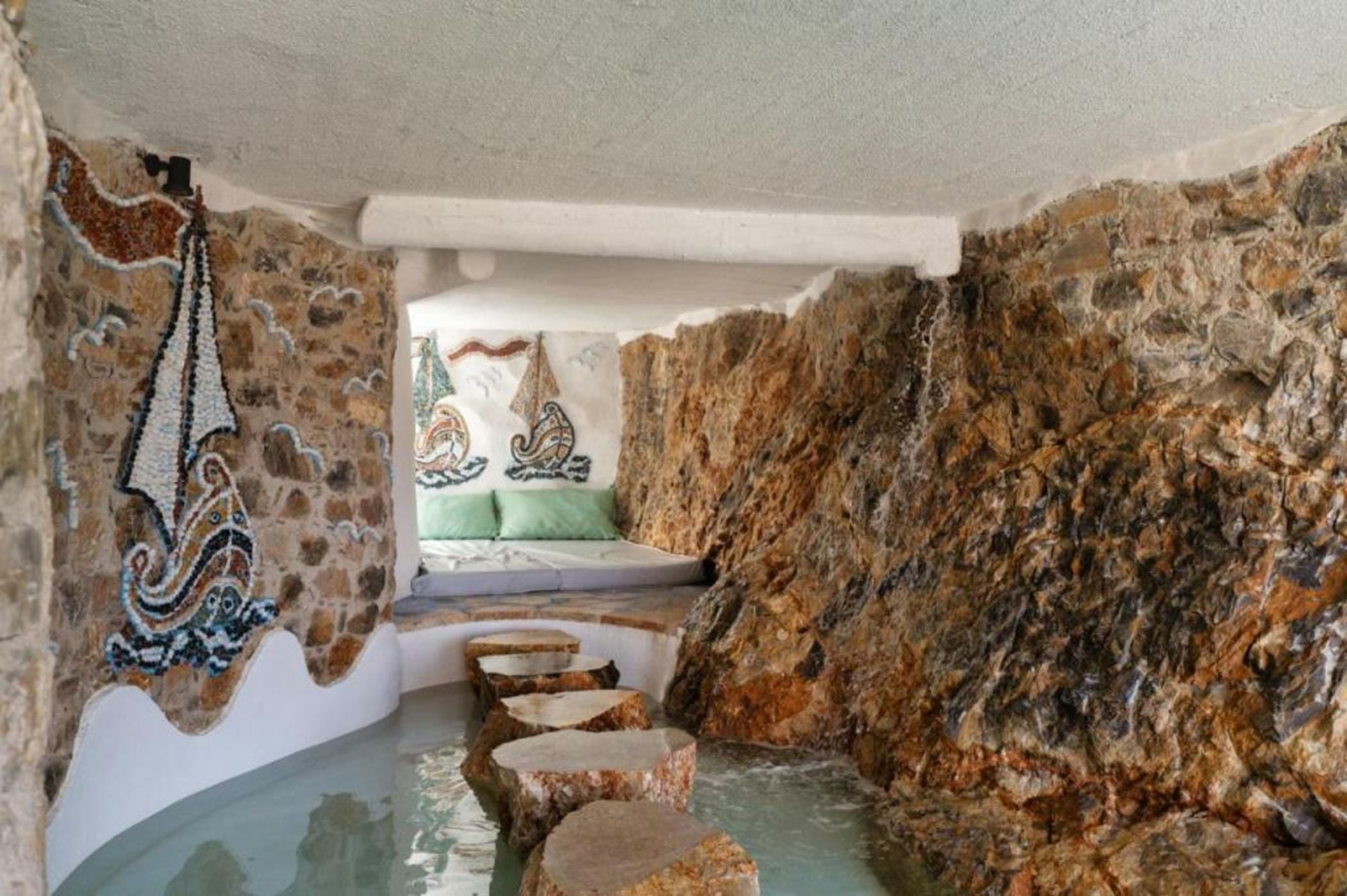 Agalia Luxury Suites