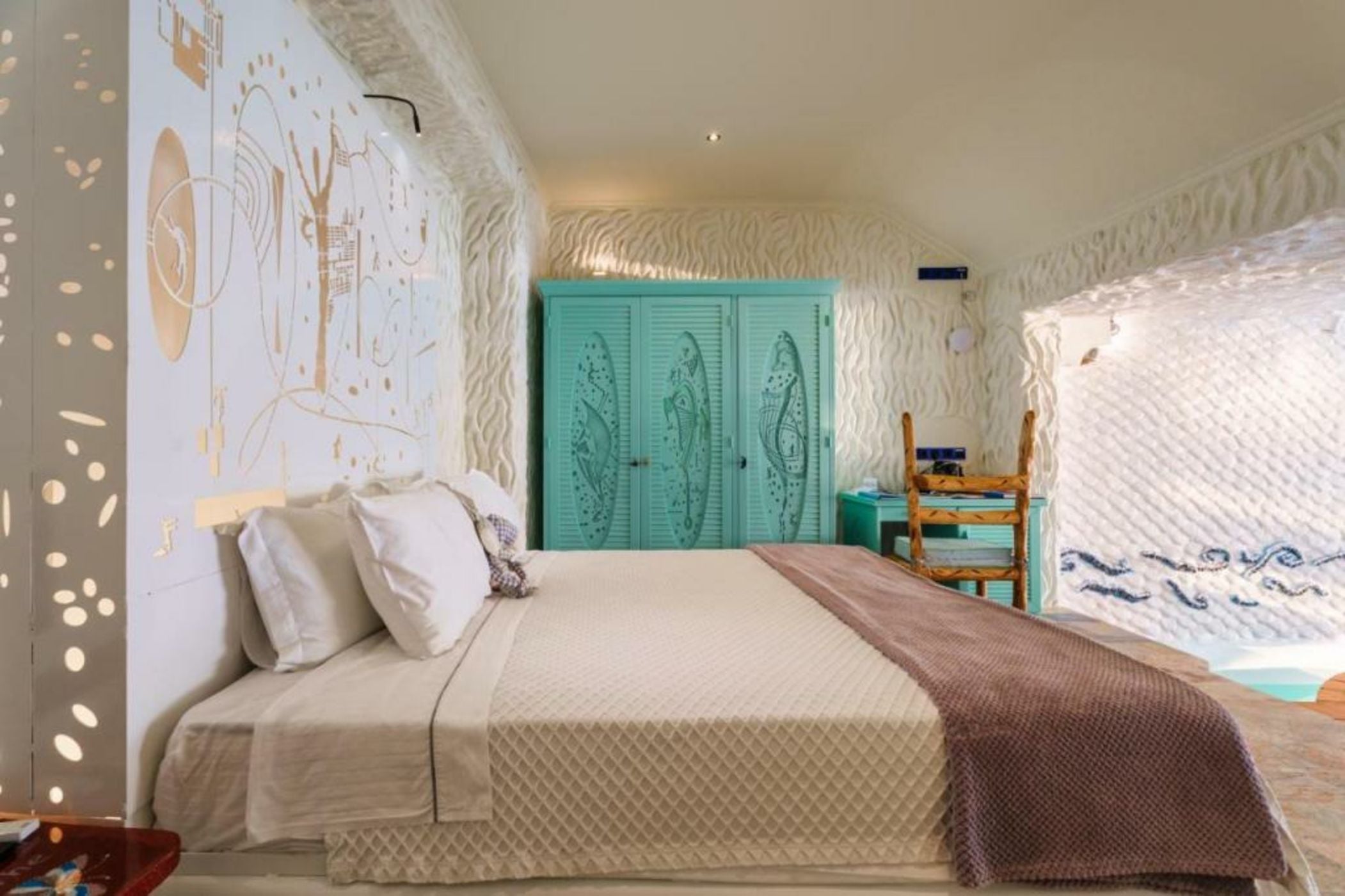 Agalia Luxury Suites