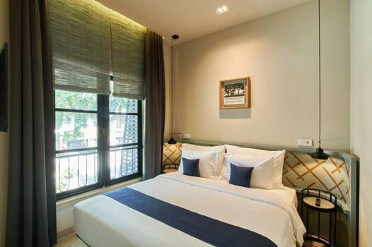 Lamandau House