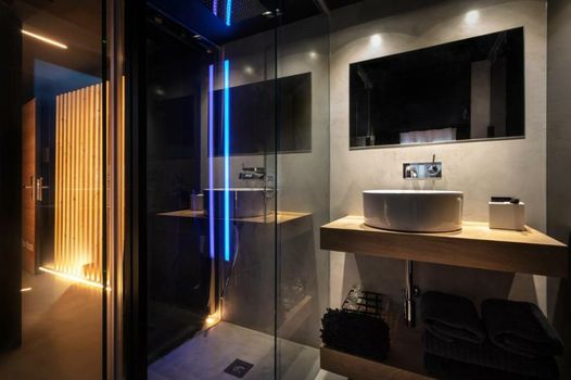The Black Boutique -- Turistea Suites
