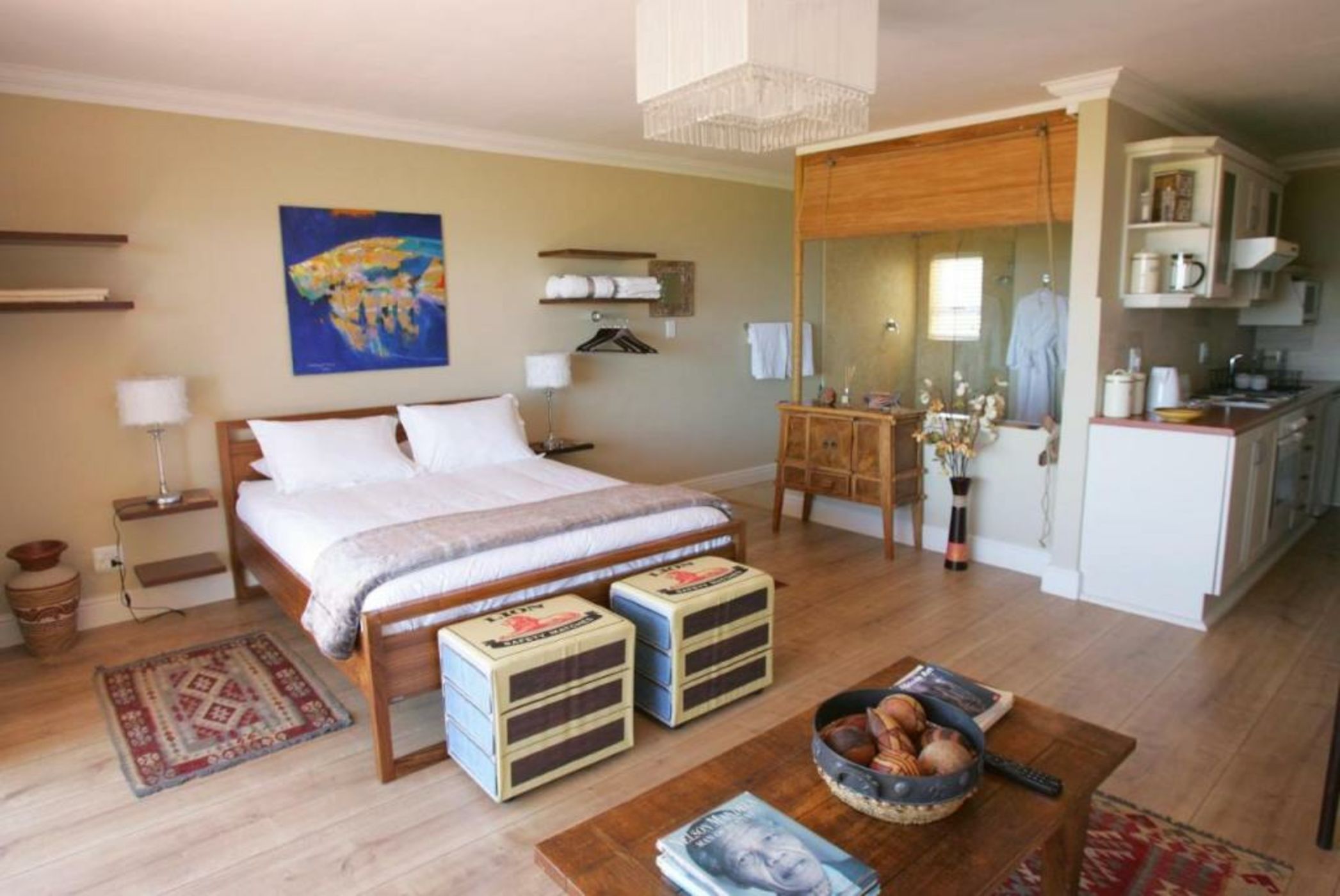 Dolphin Inn Guesthouse