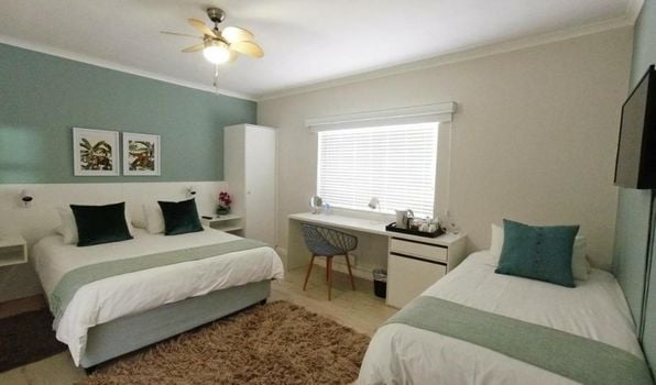 Dolphin Inn Guesthouse