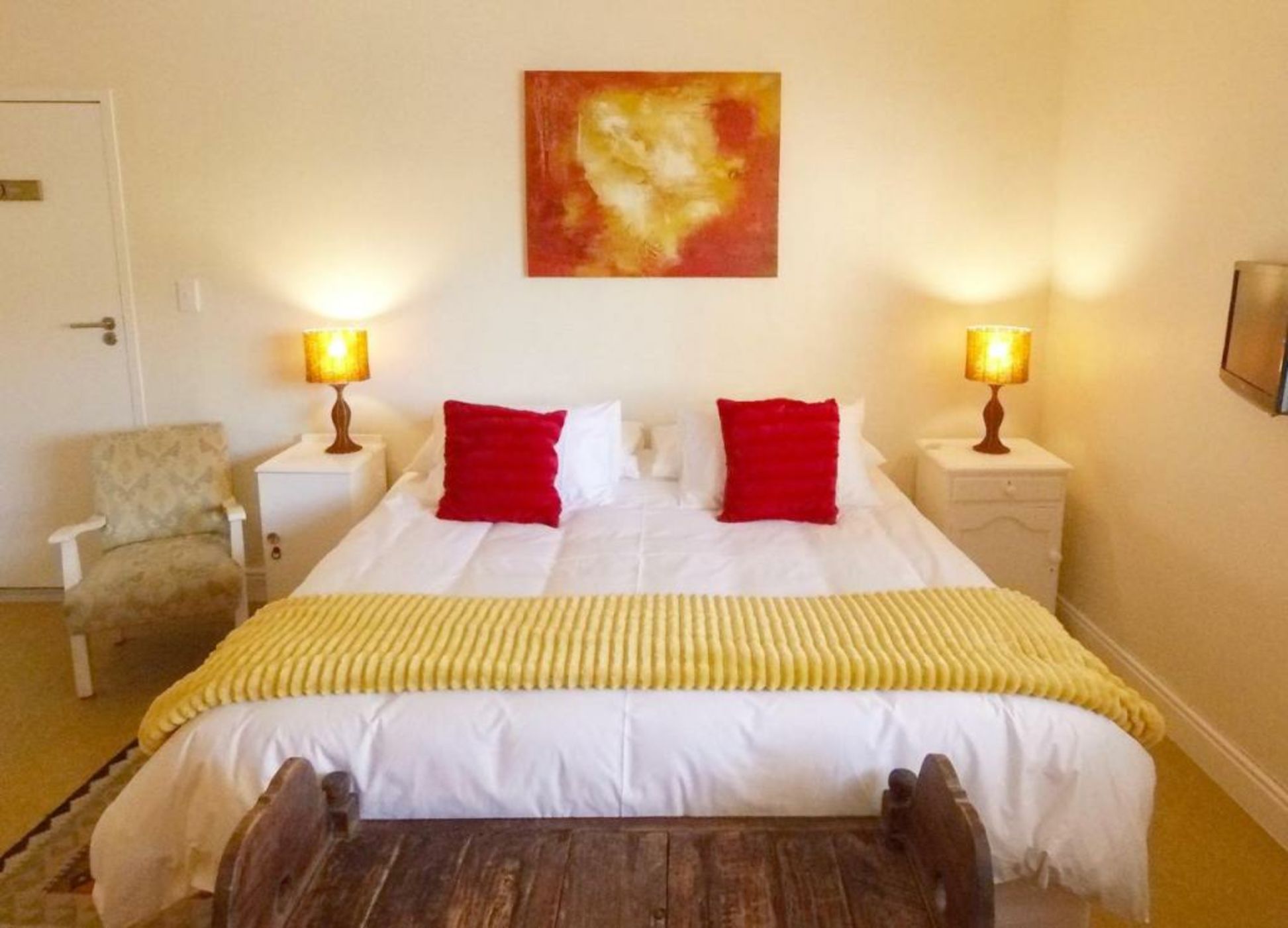 Dolphin Inn Guesthouse
