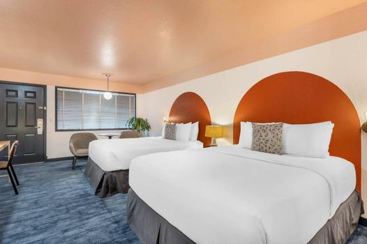 The Sandman Santa Rosa Sonoma, an Ascend Collection Hotel