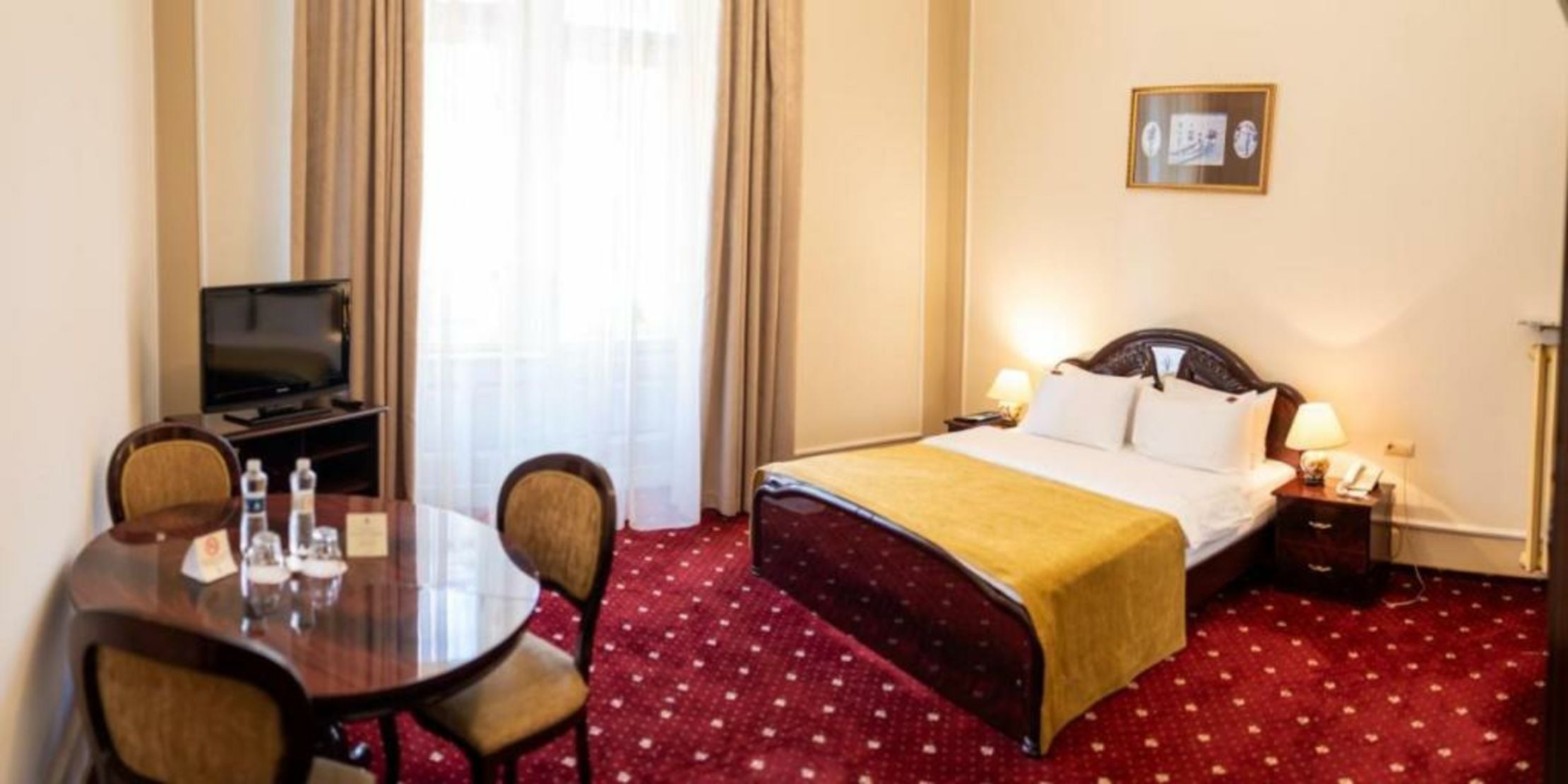 George Hotel