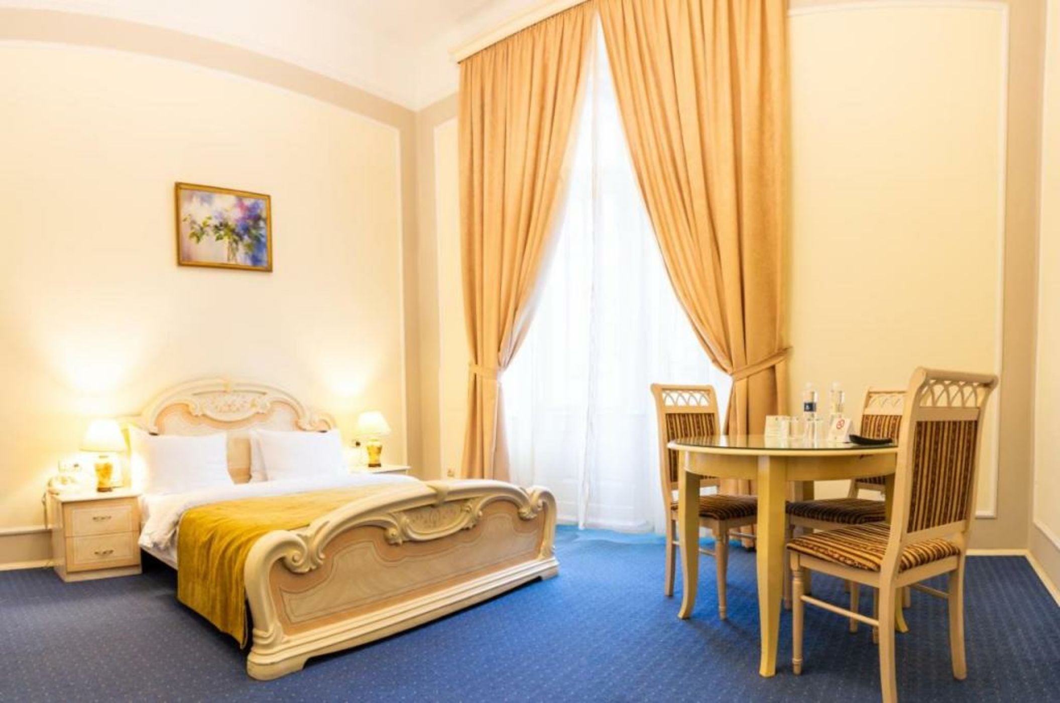 George Hotel