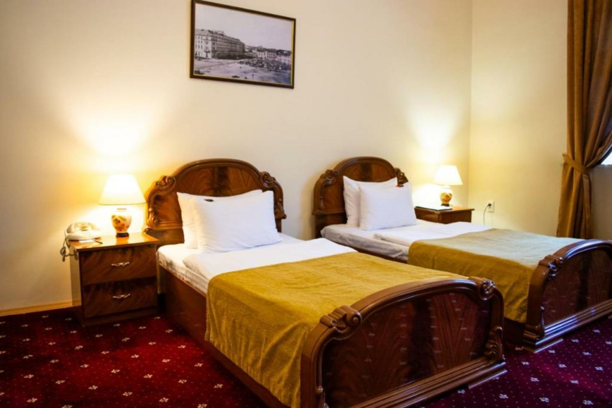 George Hotel