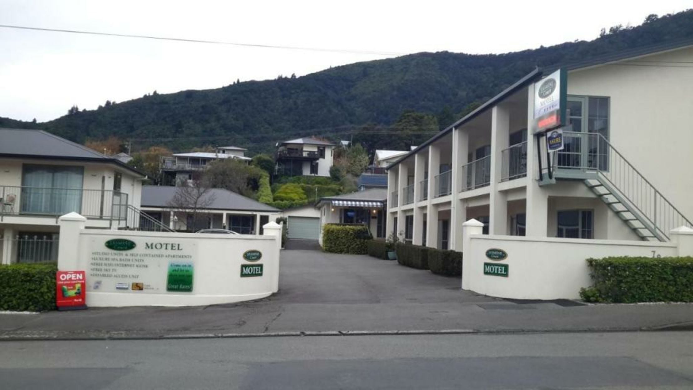 Jasmine Court Motel