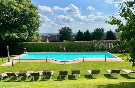 Le Serre Suites & Apartments