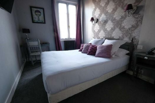 Logis Hotel Restaurant Le Cheval Blanc