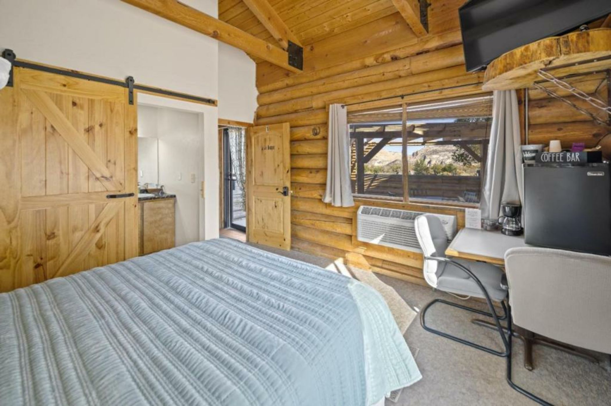 Ponderosa Inn
