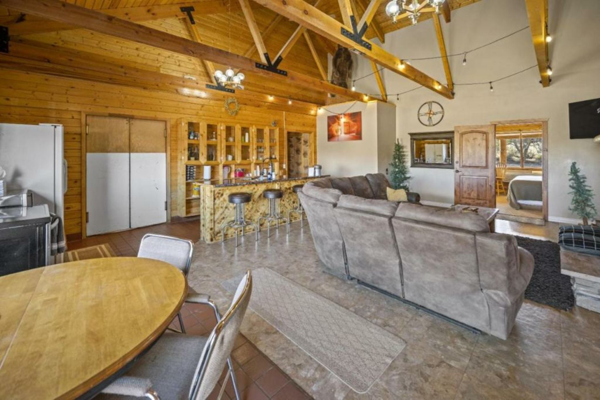 Ponderosa Inn