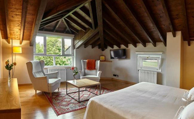 Hotel Torre De Villademoros