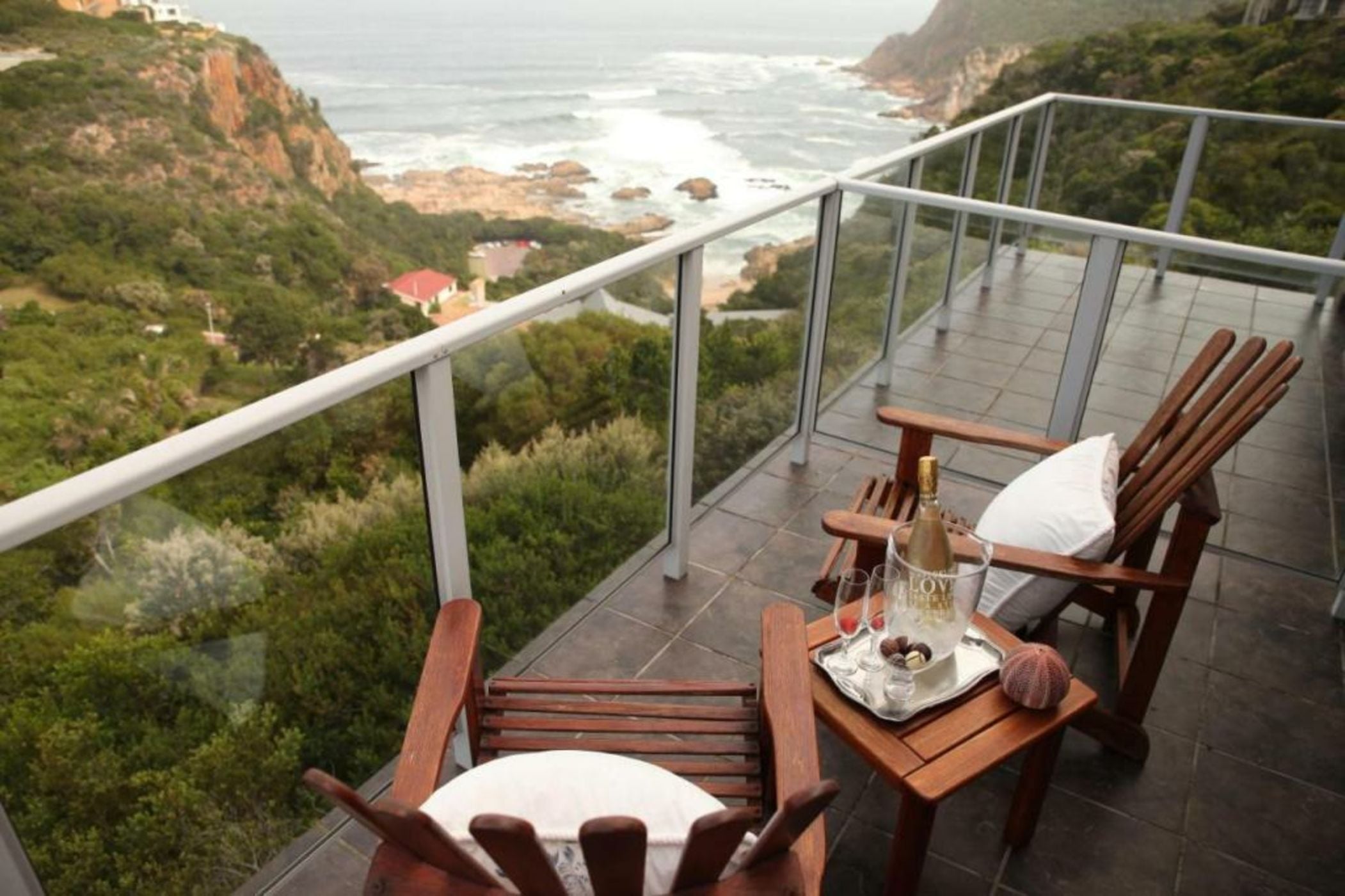 Headlands House Guest Lodge