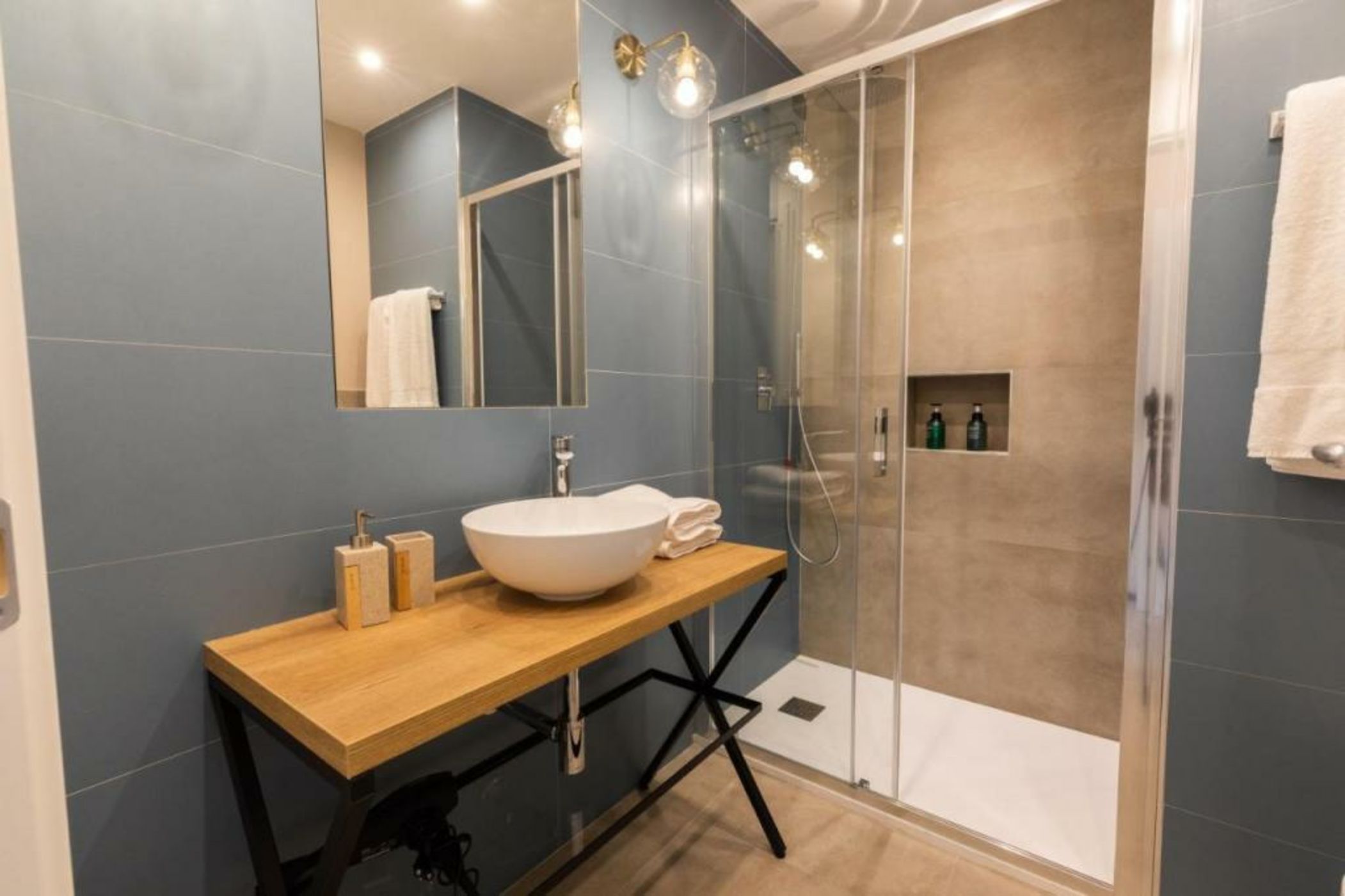 Antares Rooms and Suites