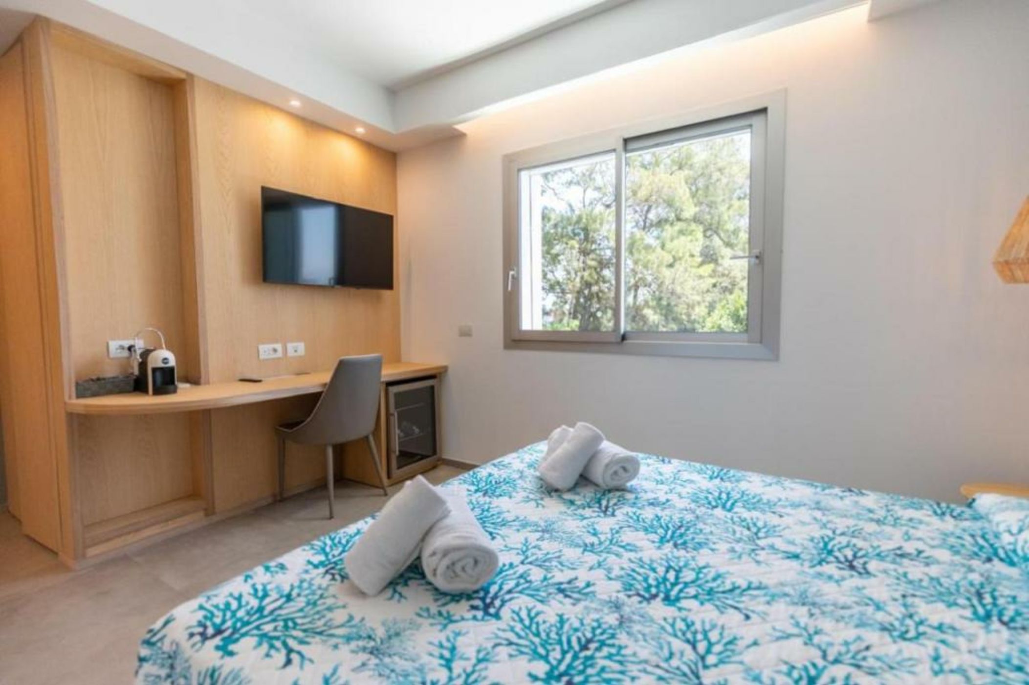 Antares Rooms and Suites