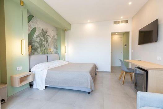 Antares Rooms and Suites