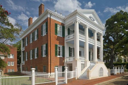 Choctaw Hall Bed & Breakfast