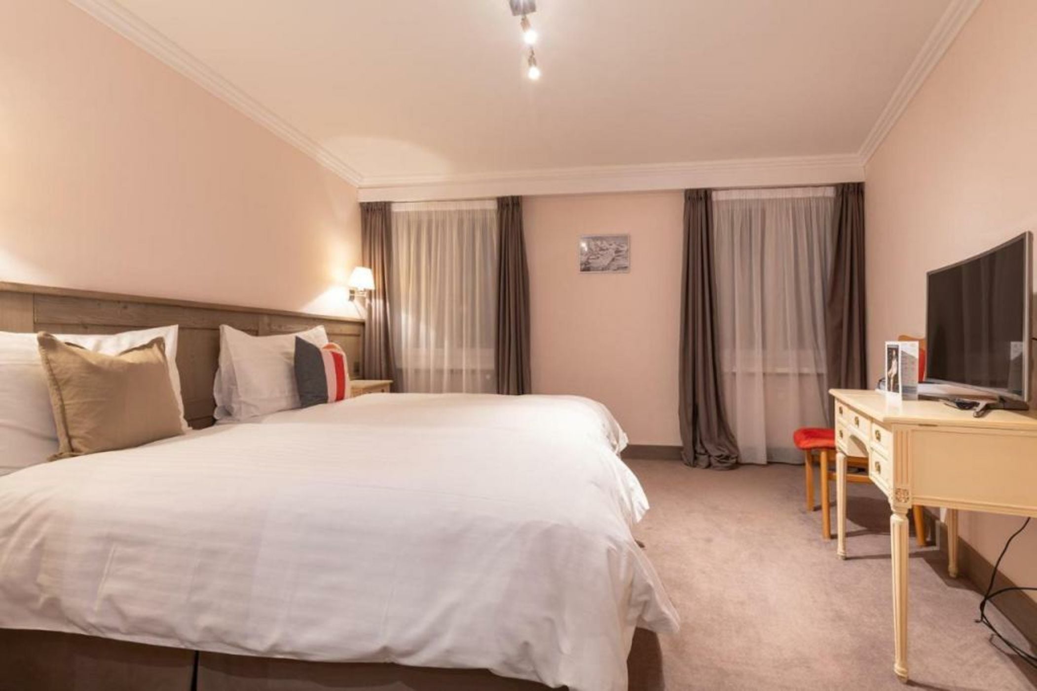 Hotel Central, SPA & LOUNGE BAR
