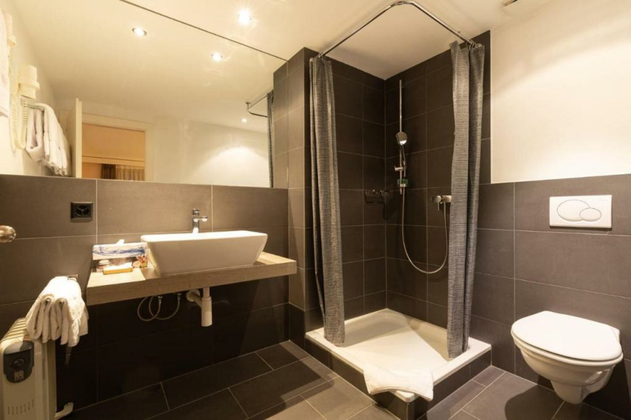 Hotel Central, SPA & LOUNGE BAR
