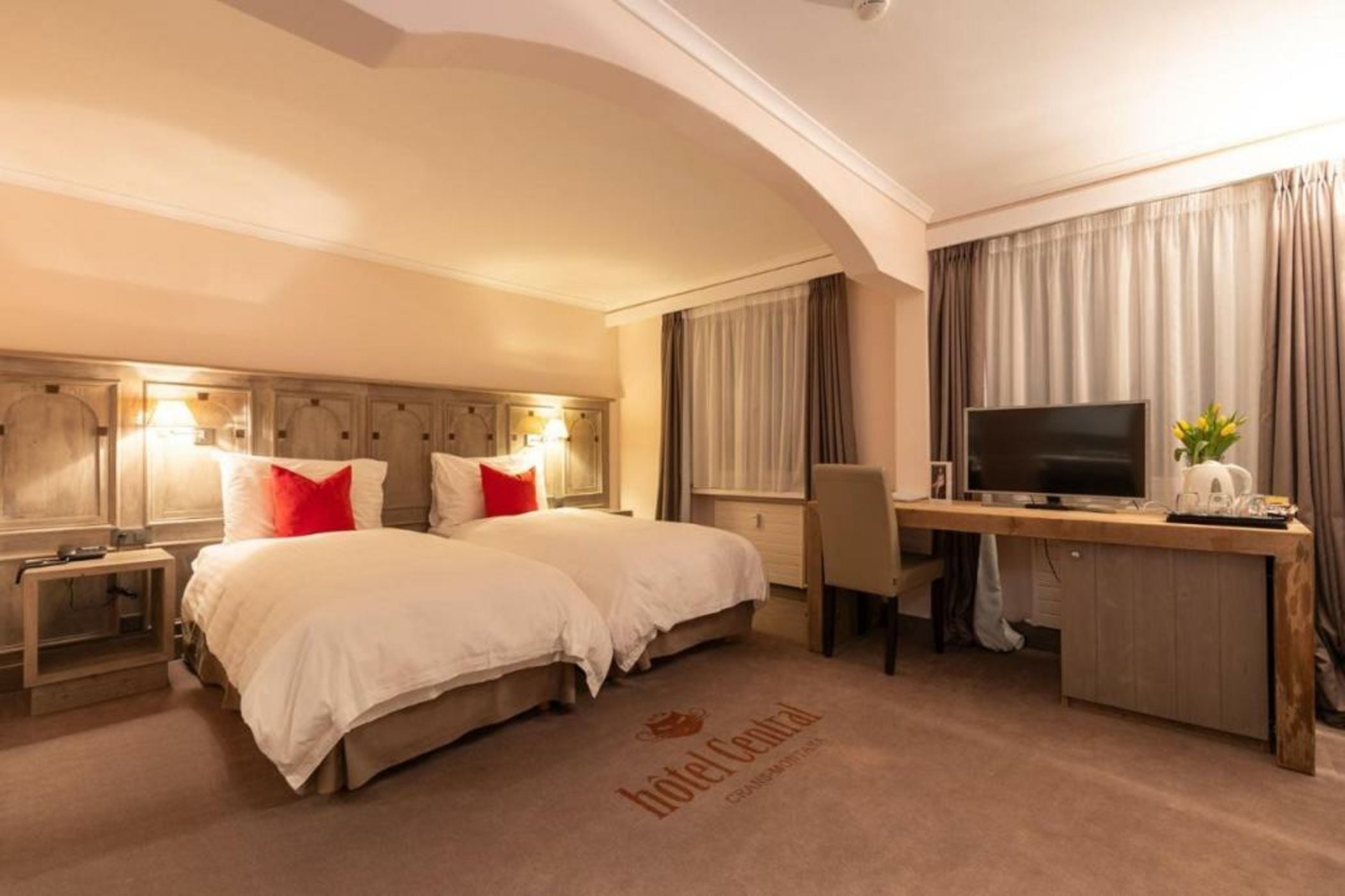 Hotel Central, SPA & LOUNGE BAR