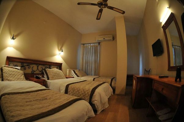 Antikhan Hotel