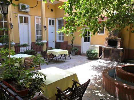 Antikhan Hotel