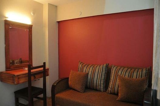 Antikhan Hotel