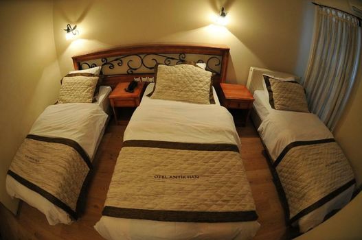 Antikhan Hotel