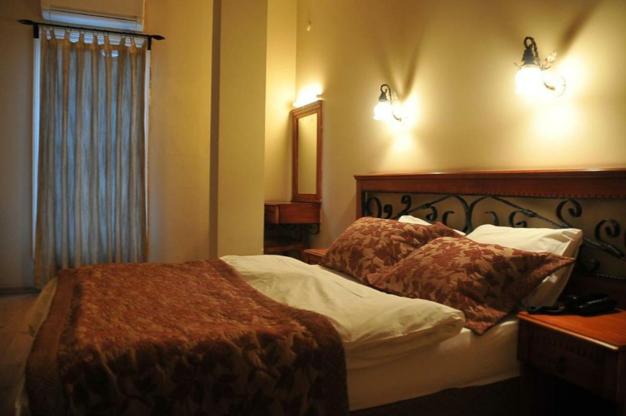 Antikhan Hotel