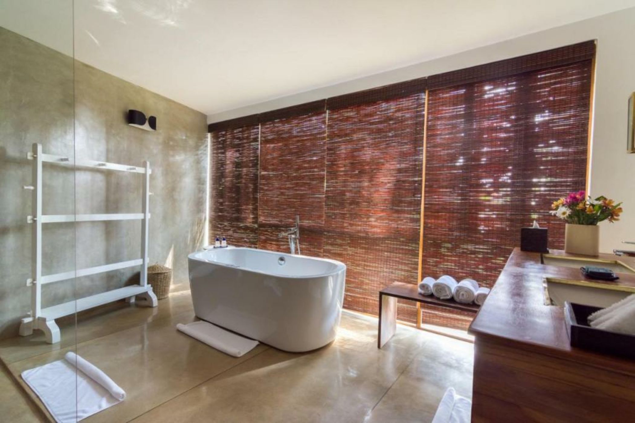 Kings Pavilion Luxury Hotel