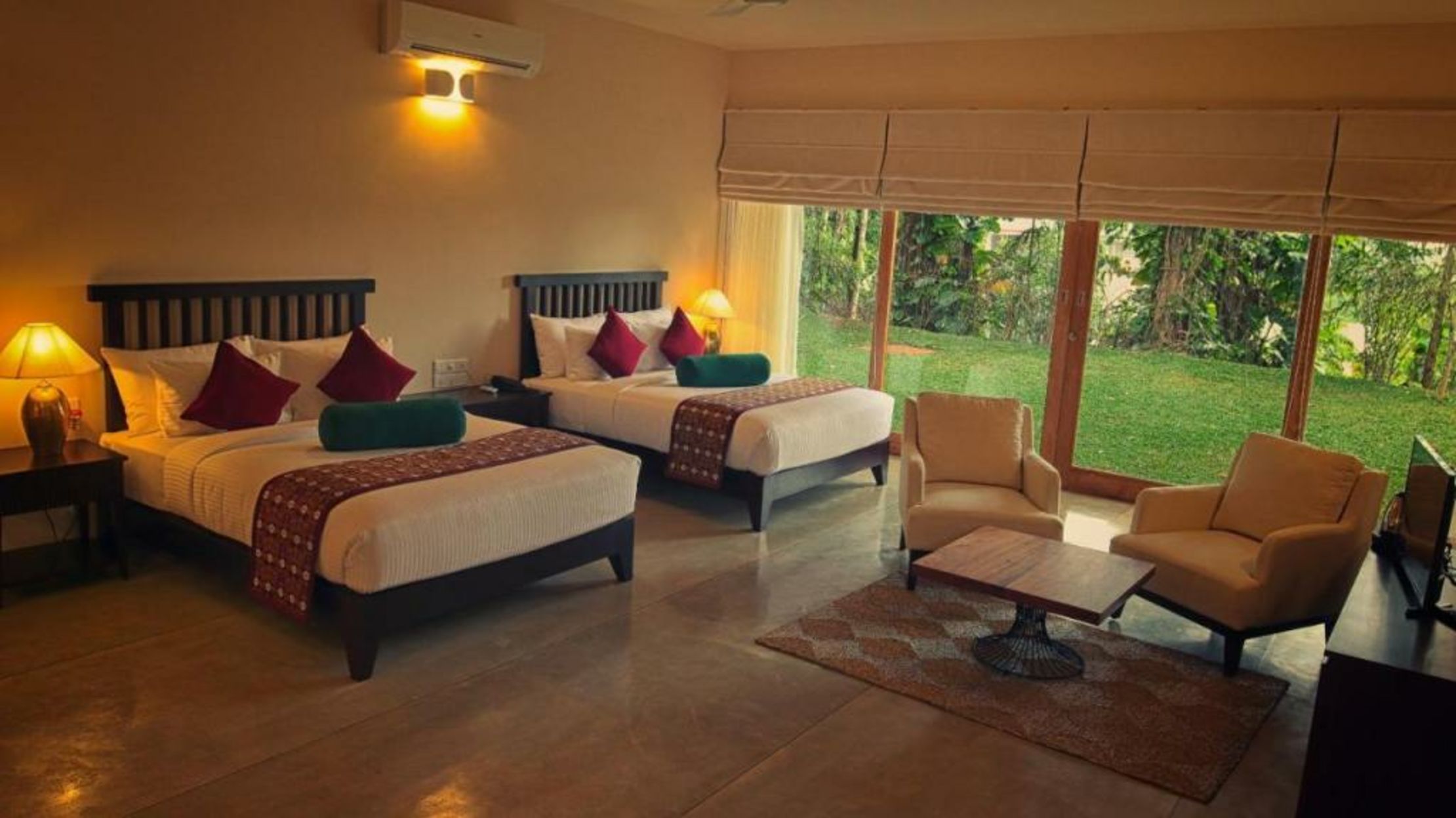 Kings Pavilion Luxury Hotel