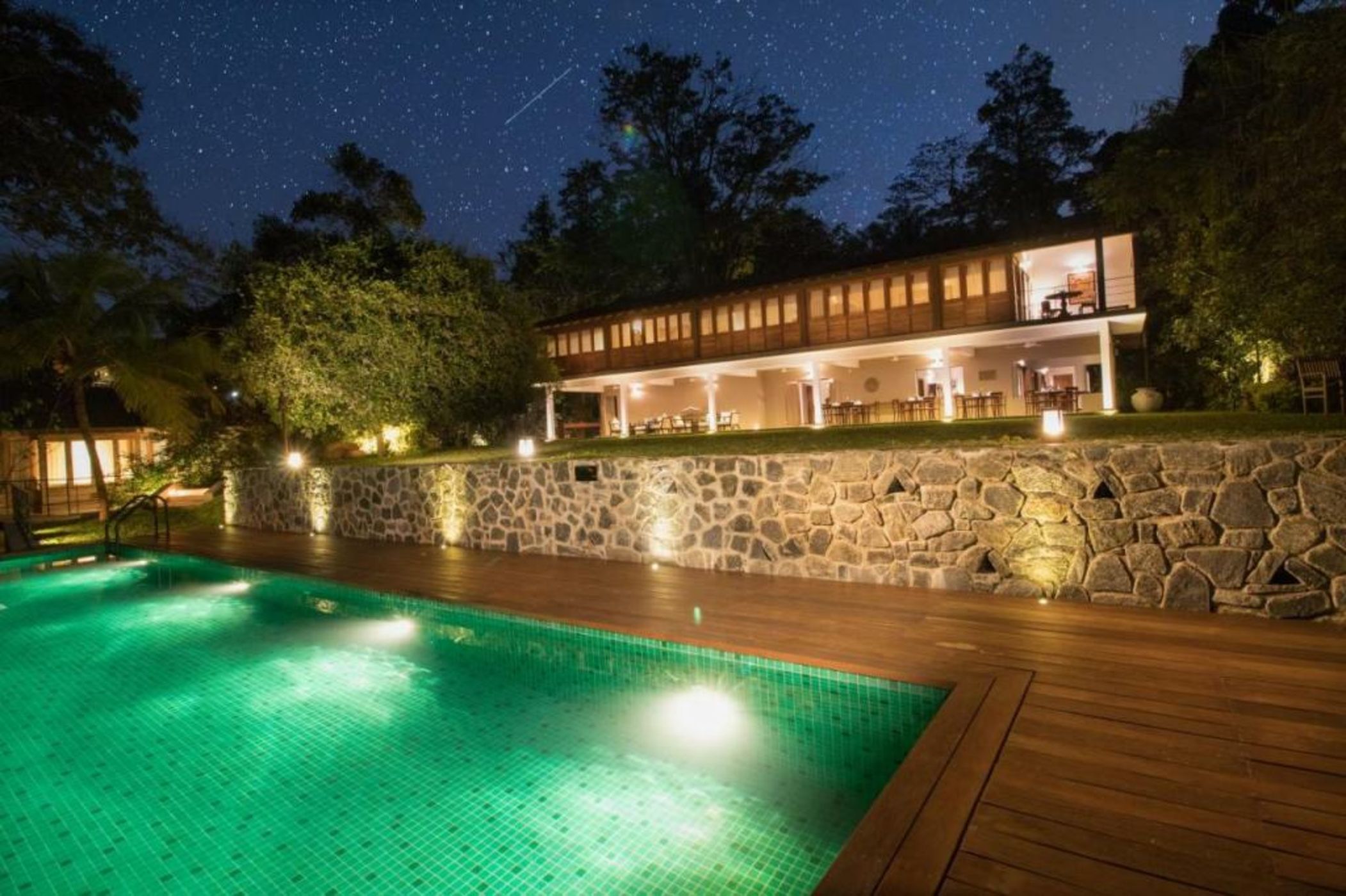 Kings Pavilion Luxury Hotel