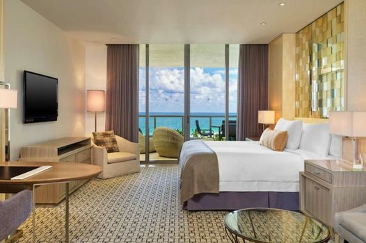 The St. Regis Bal Harbour Resort