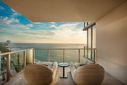 The St. Regis Bal Harbour Resort