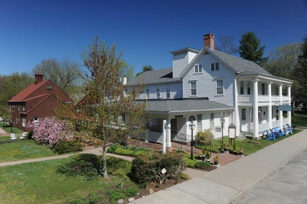 Deerfield Inn