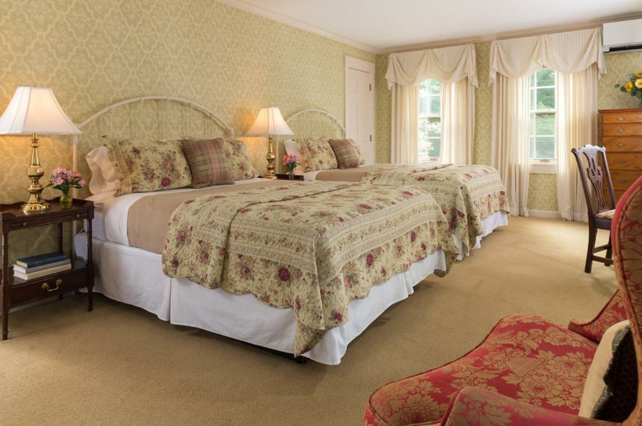 Deerfield Inn