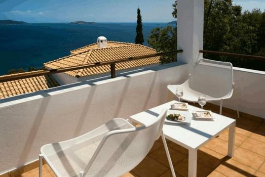 Aegean Suites, Santikos Collection