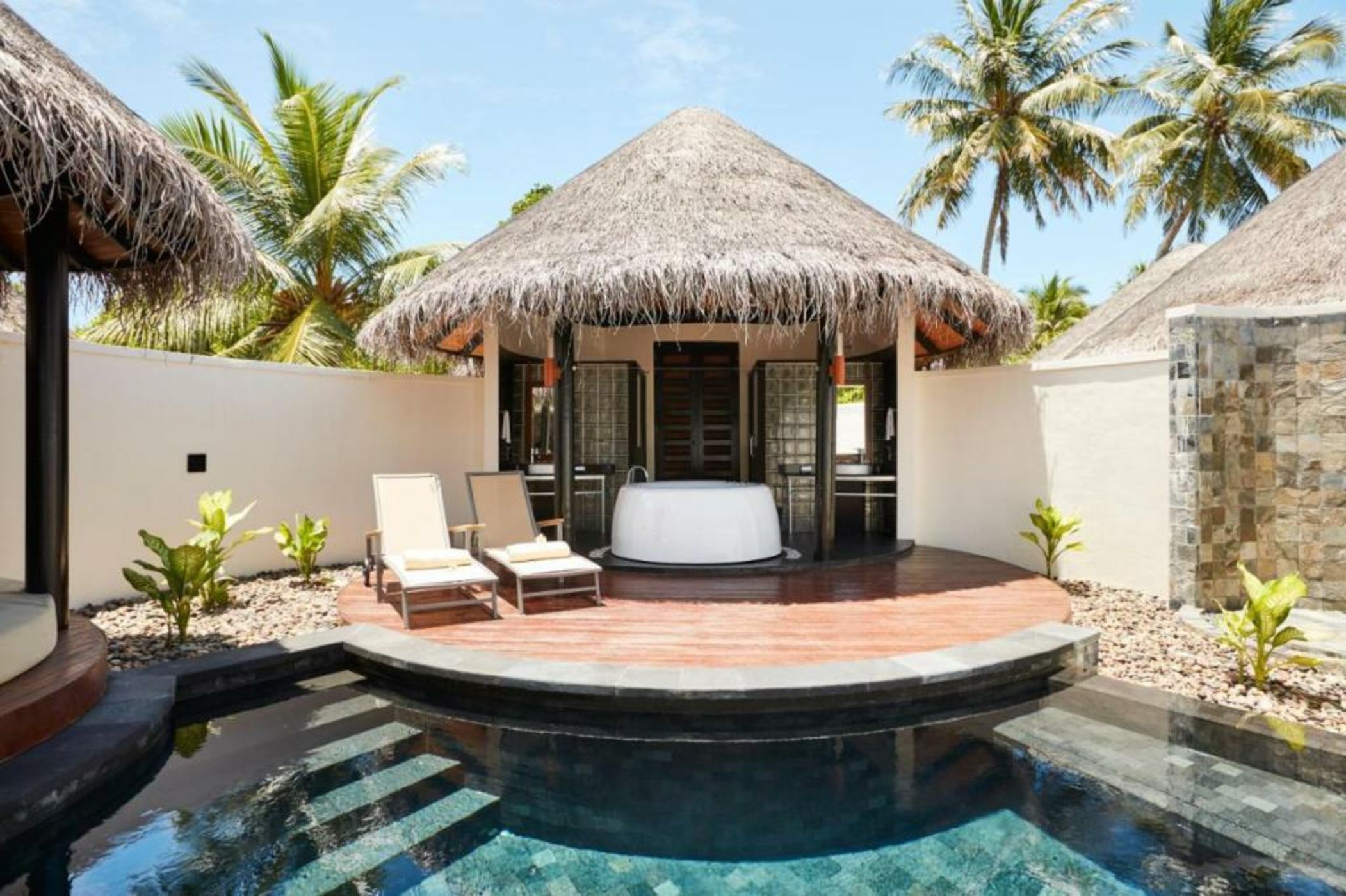 Sun Siyam Iru Fushi with Free Transfer