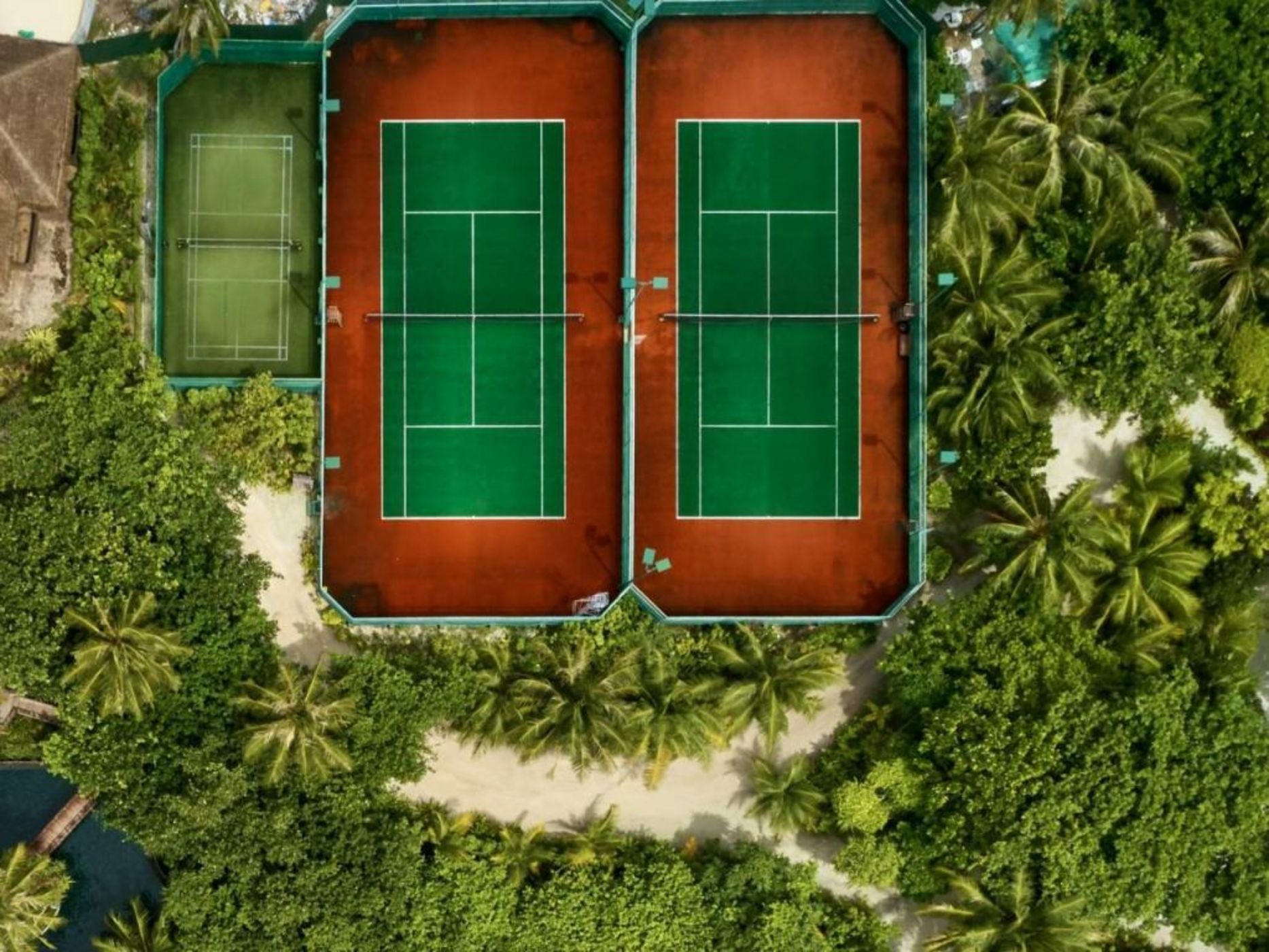 Sun Siyam Iru Fushi with Free Transfer