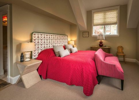 Dunton Town House Hotel