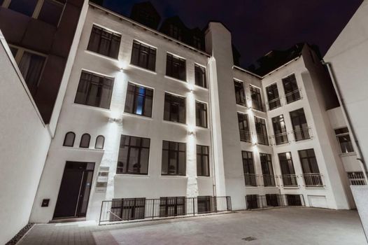 OLD PRINTING HOUSE - Modern I City I 2 Min HBF I E-Ladesäule
