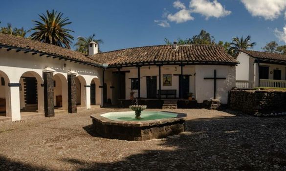 Hostería Hacienda Pinsaqui