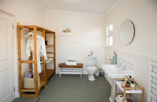 Three Tree Hill Lodge