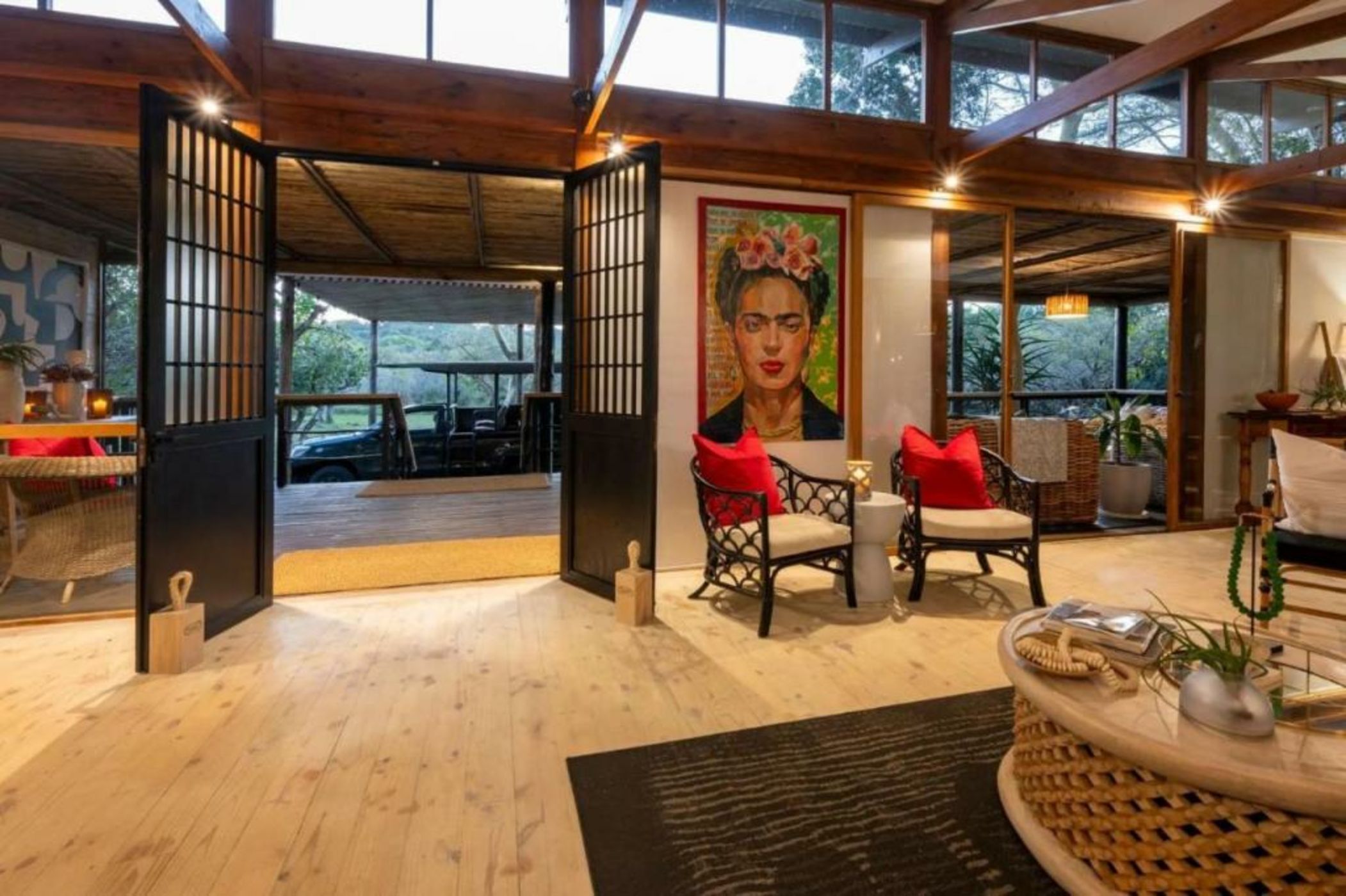 Makakatana Bay Lodge